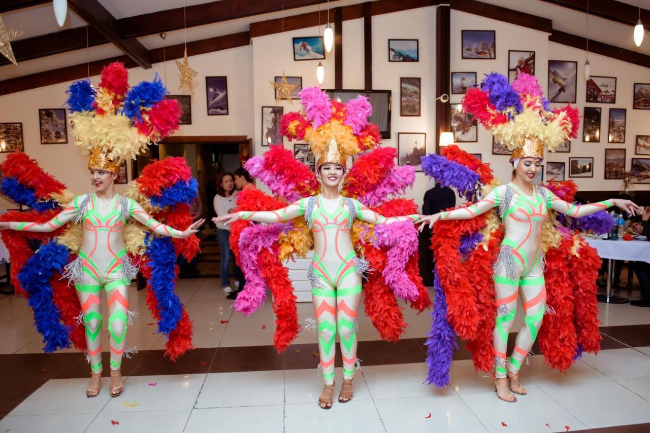 Kapriz Karakol Hotel ภายนอก รูปภาพ